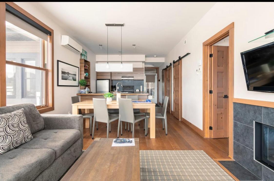Suites Sur Lac Superieur-Mont-Tremblant エクステリア 写真